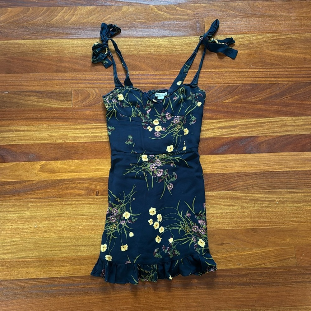 Reformation dress. XS. In good condition.